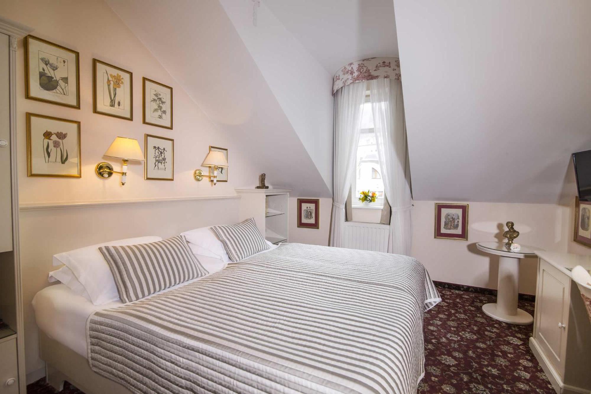 Karlsbad Grande Madonna Hotel Kültér fotó